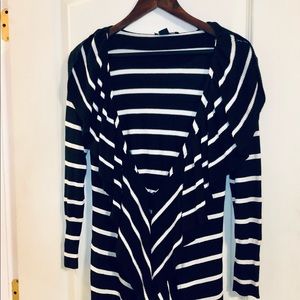 White House Black Market - B & W Ruffle Front Card